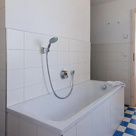 Kapitaenshaus - Kajuete * Ahrenshoop